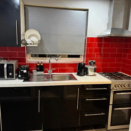 Tatil Evi Cosy Near Arena & Leeds Airport Two Bedroom House