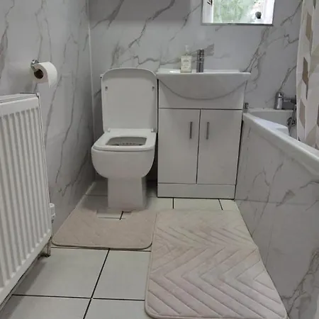 Cosy Near Arena & Leeds Airport * Bradford (West Yorkshire)