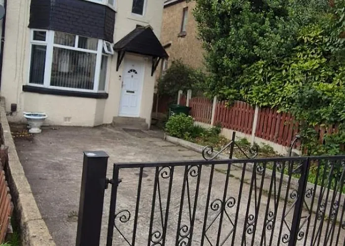 Tatil Evi Cosy Near Arena & Leeds Airport Two Bedroom House